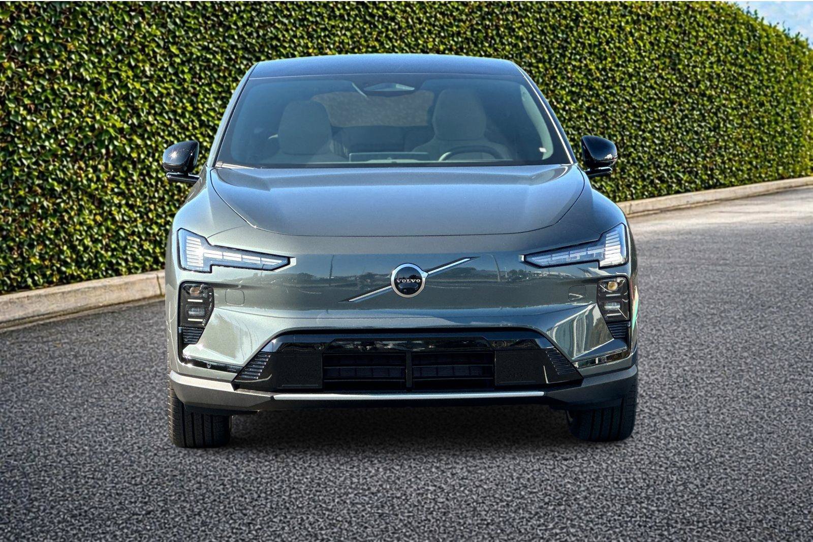 New 2027 Volvo EX60 Ultra AWD/4WD image 9