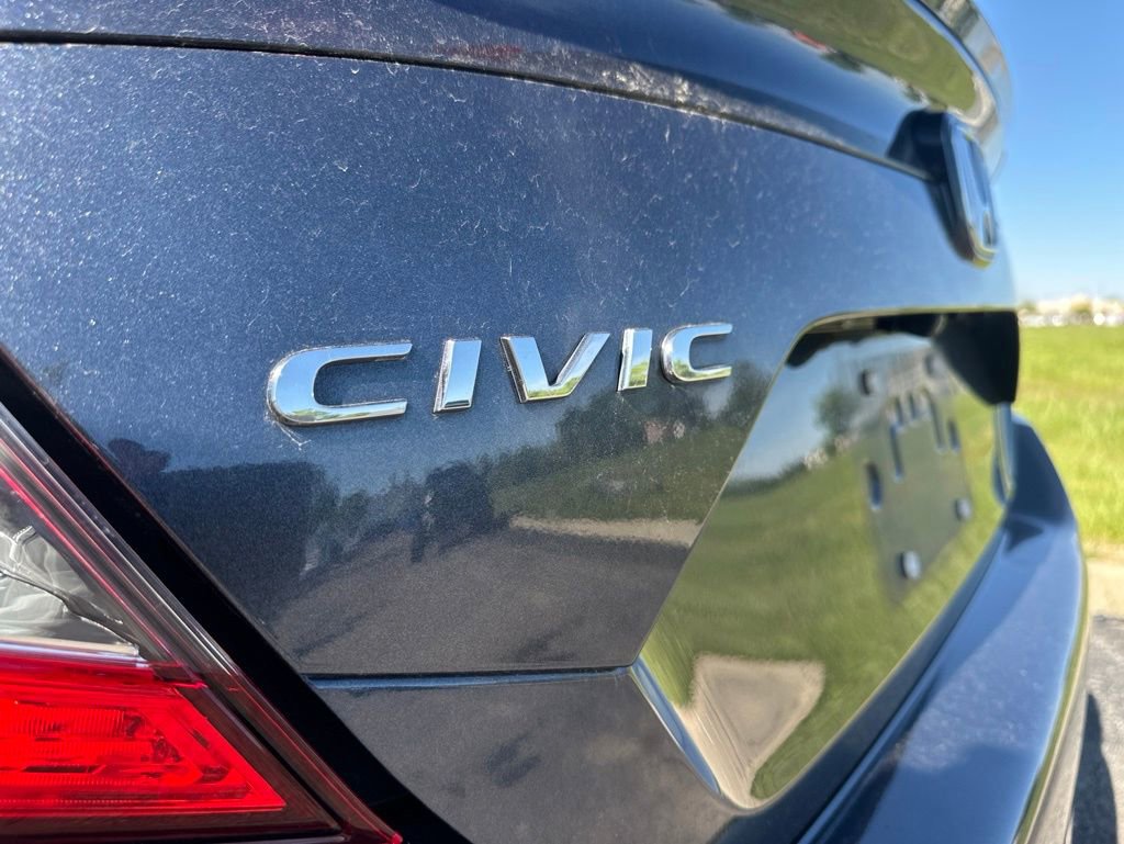 Used 2019 Honda Civic EX-L image 4
