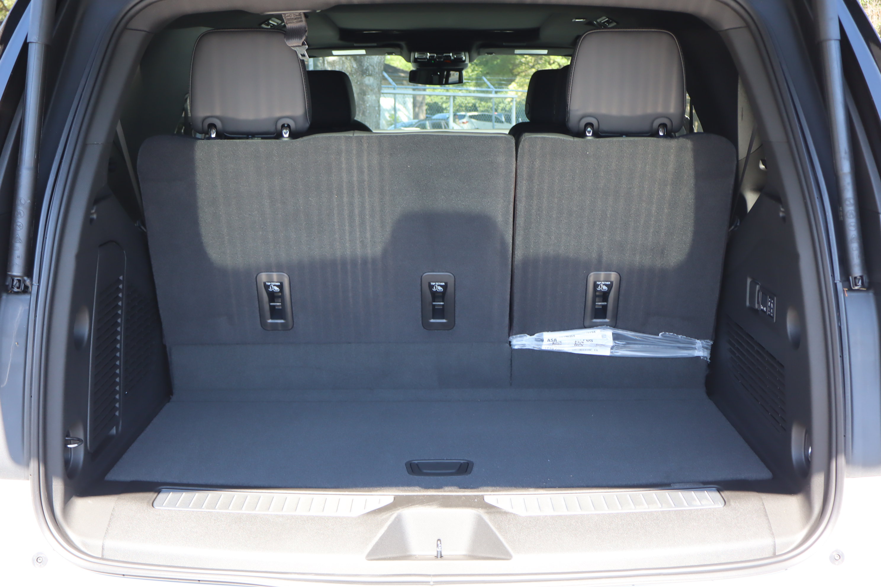 New 2027 Chevrolet Tahoe Z71 w/ Comfort Package AWD/4WD image 24