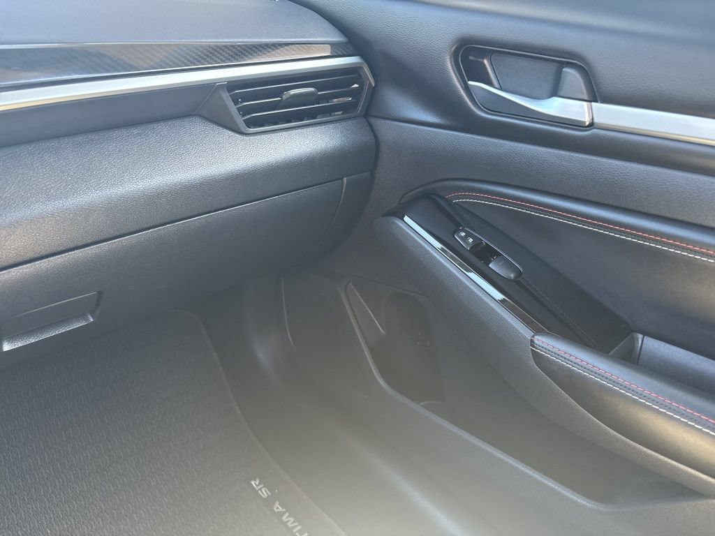Used 2023 Nissan Altima 2.0 SR FWD image 26