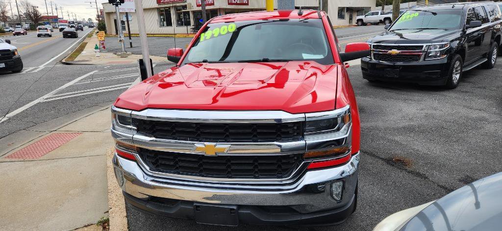 Used 2017 Chevrolet Silverado 1500 LT w/ Texas Edition image 3