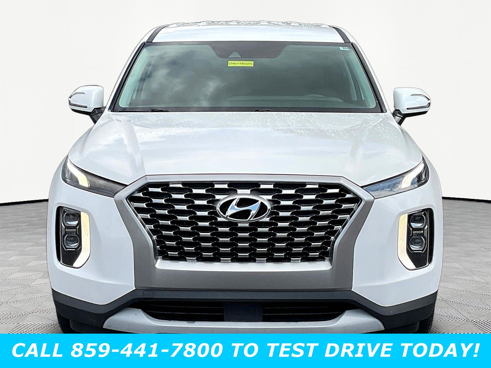Used 2022 Hyundai Palisade SE FWD image 2