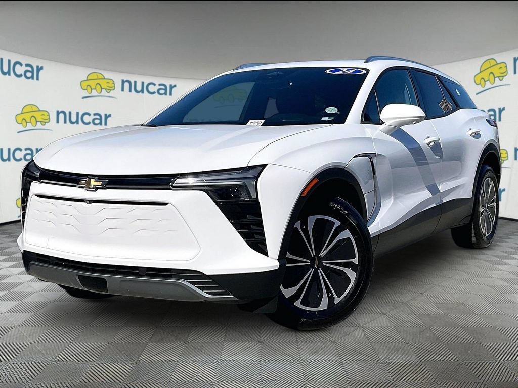 Used 2024 Chevrolet Blazer EV LT AWD/4WD image 3
