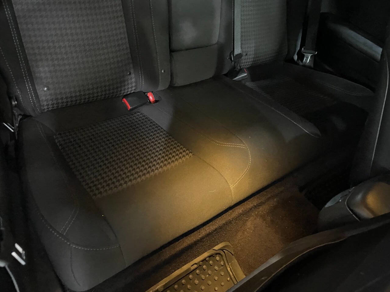 Used 2019 Dodge Challenger SXT image 23