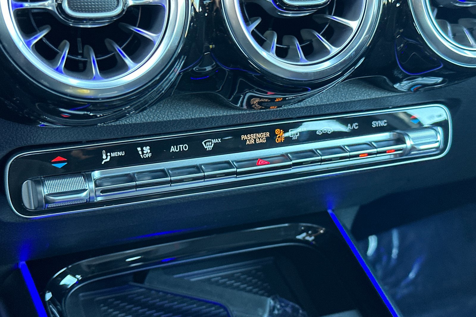 New 2026 Mercedes-Benz GLB 35 AMG 4MATIC image 19