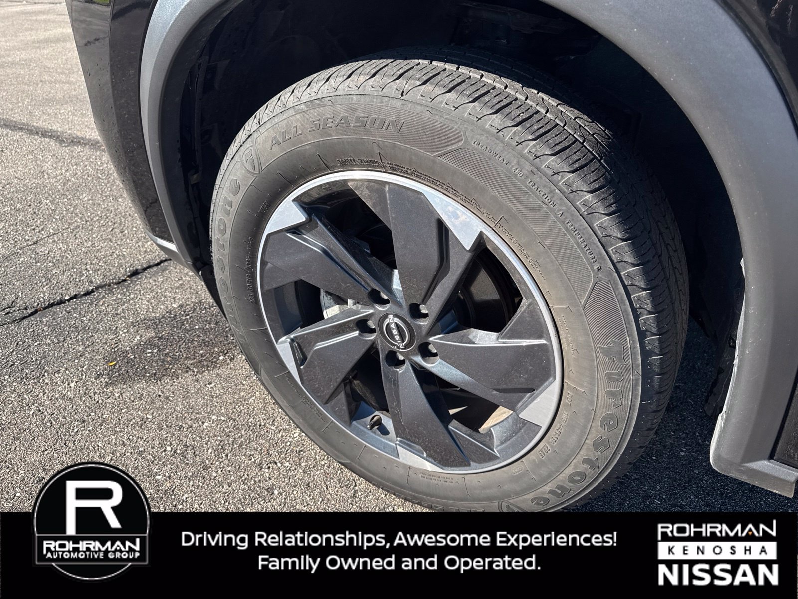 Used 2025 Nissan Rogue SV AWD/4WD image 10