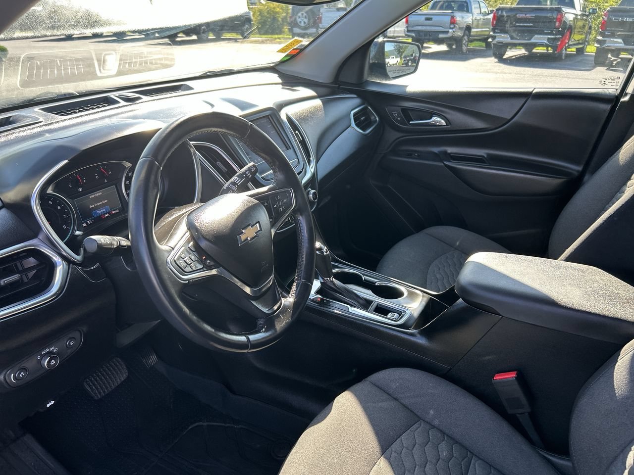 Used 2020 Chevrolet Equinox LT AWD/4WD image 25