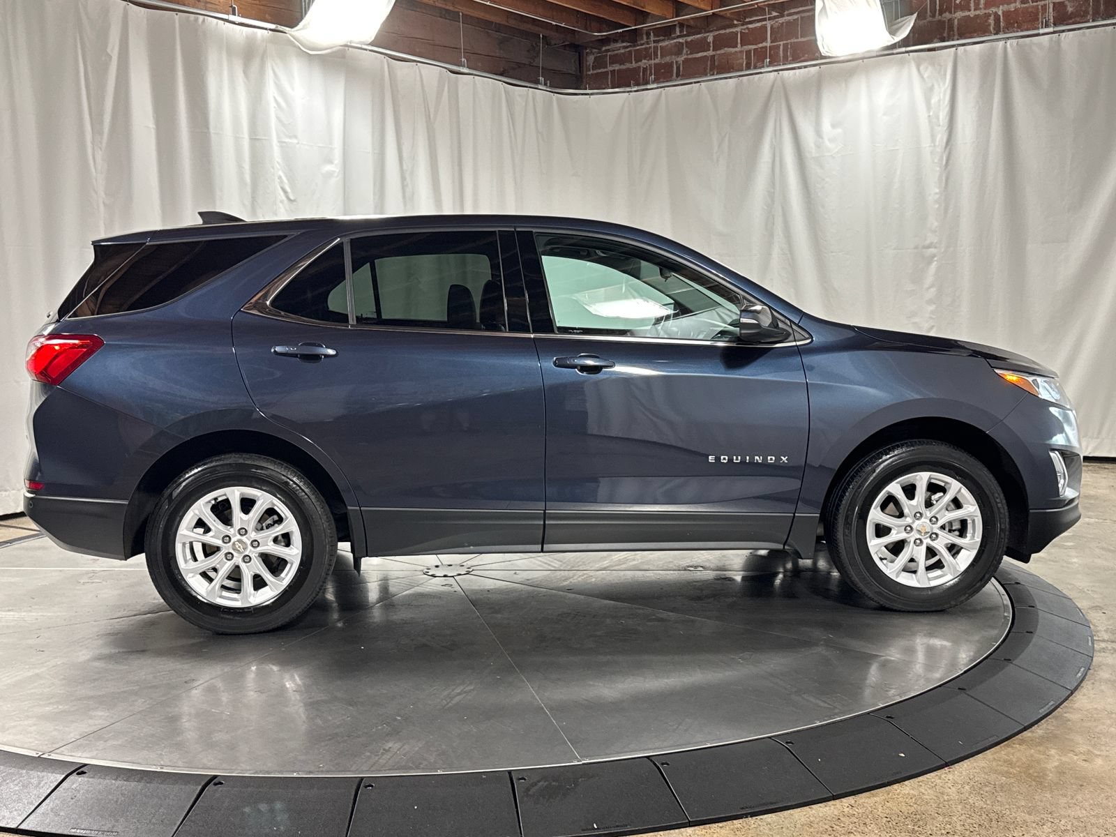 Used 2018 Chevrolet Equinox LT AWD/4WD image 6