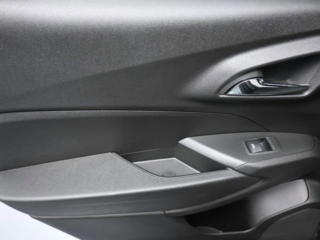 Used 2024 Chevrolet Trax RS image 19