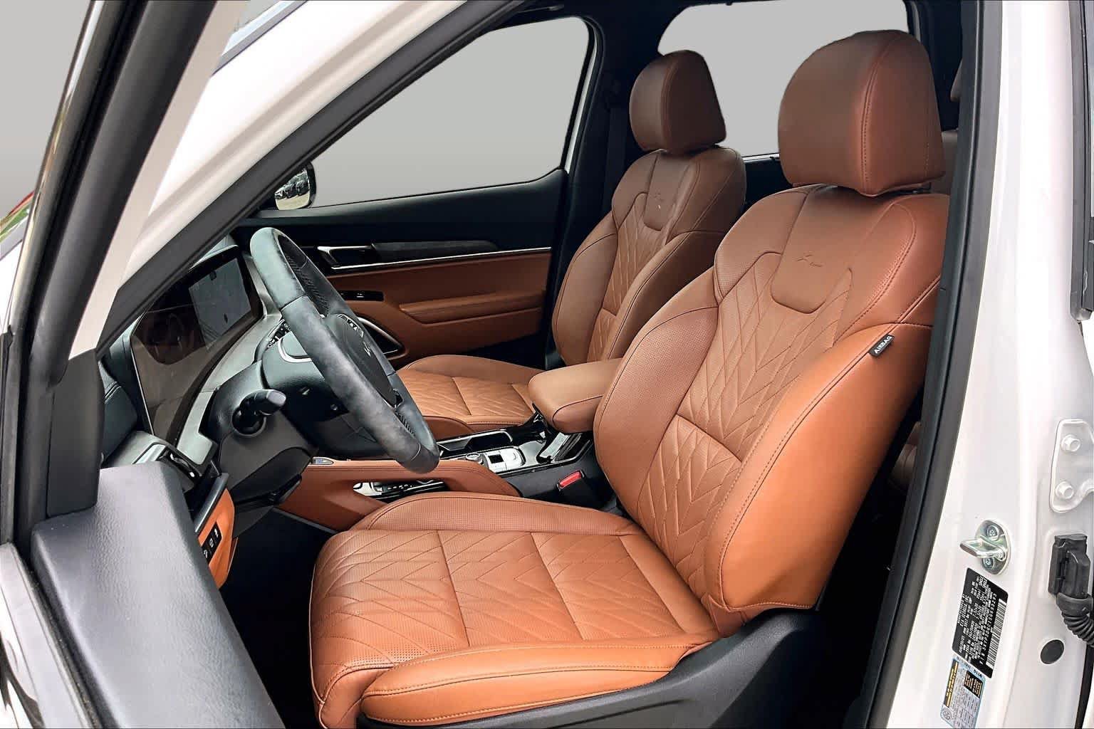 Certified 2025 Kia Telluride SX X-Line AWD/4WD image 8