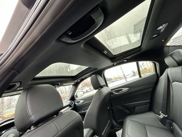 New 2025 Alfa Romeo Giulia AWD w/ Driving Assist Package image 14