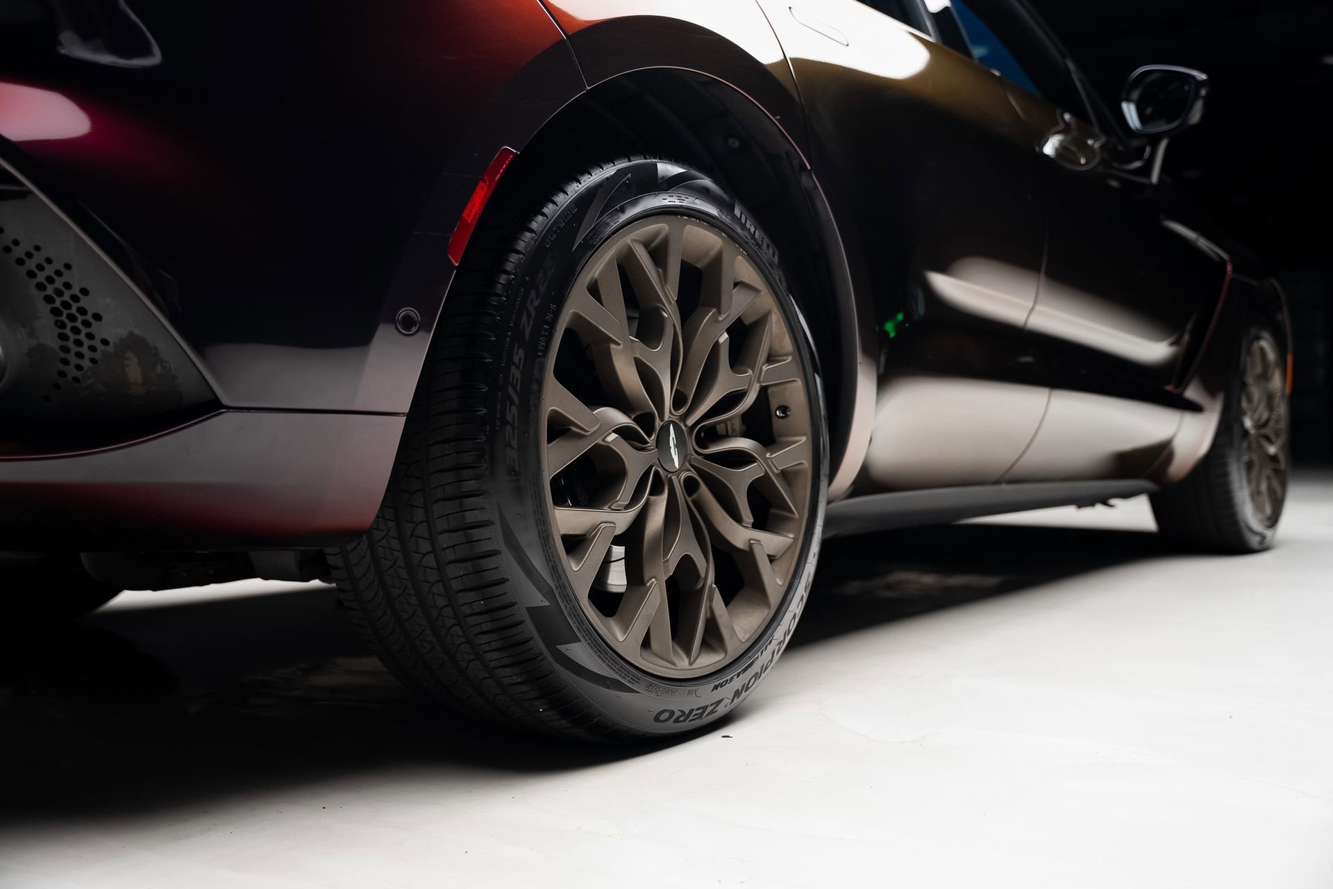 Used 2023 Aston Martin DBX AWD/4WD image 77