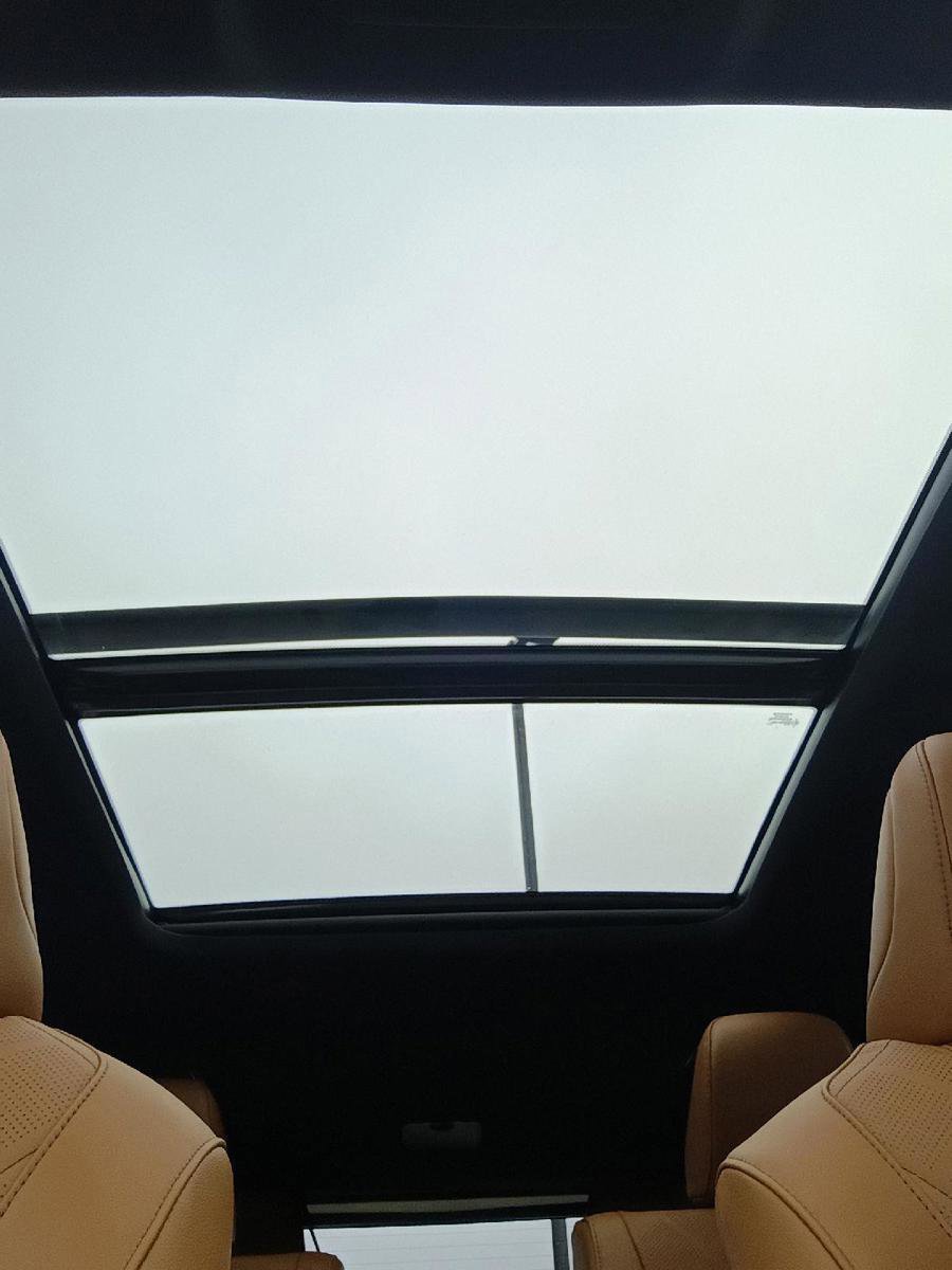 New 2026 Toyota Highlander Platinum image 23