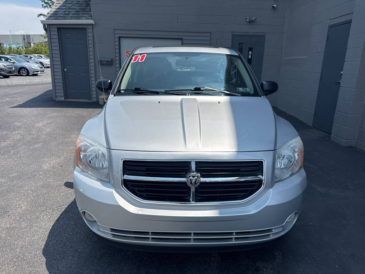Used 2011 Dodge Caliber Mainstreet FWD image 2