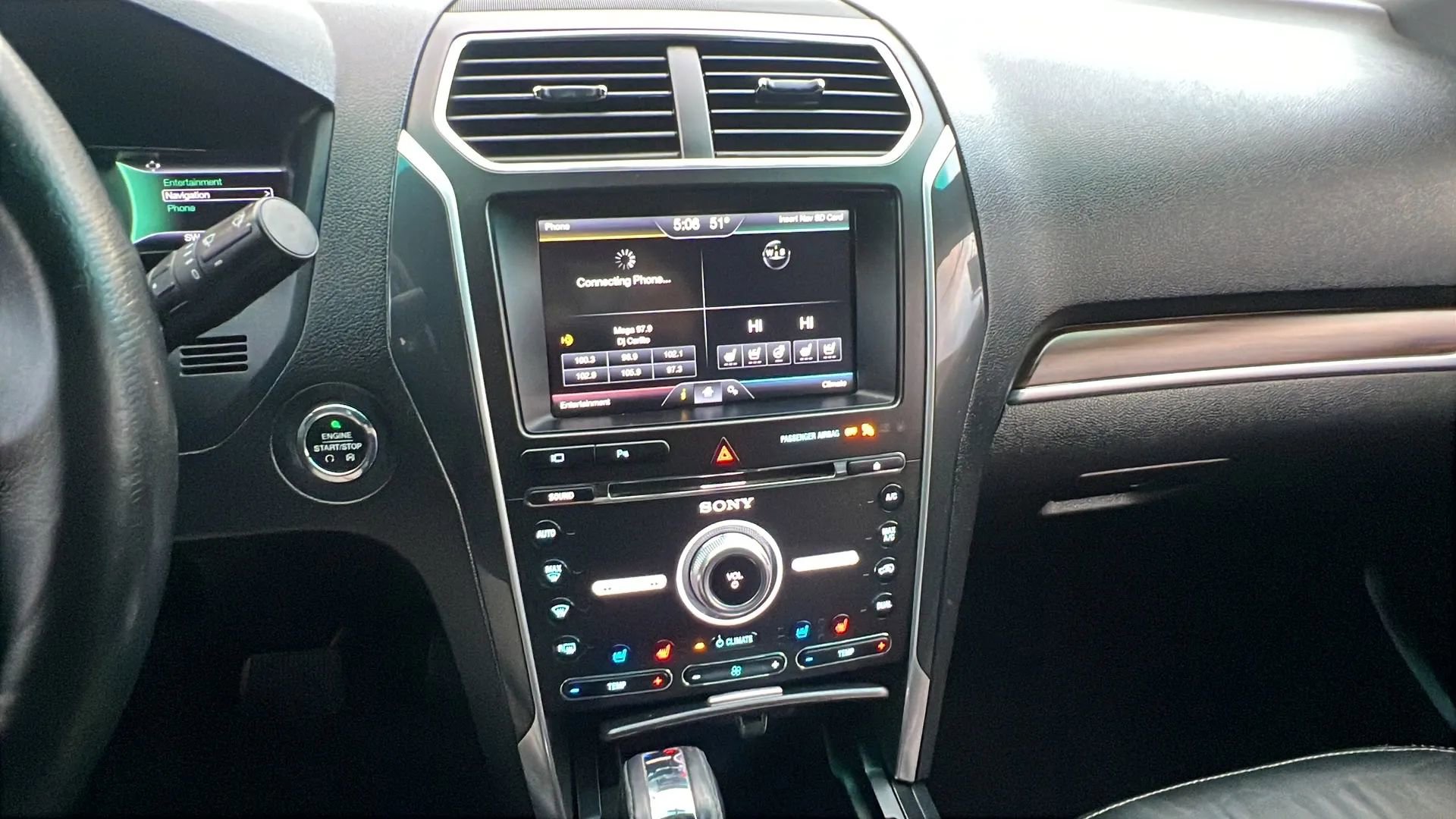 Used 2016 Ford Explorer Limited image 17