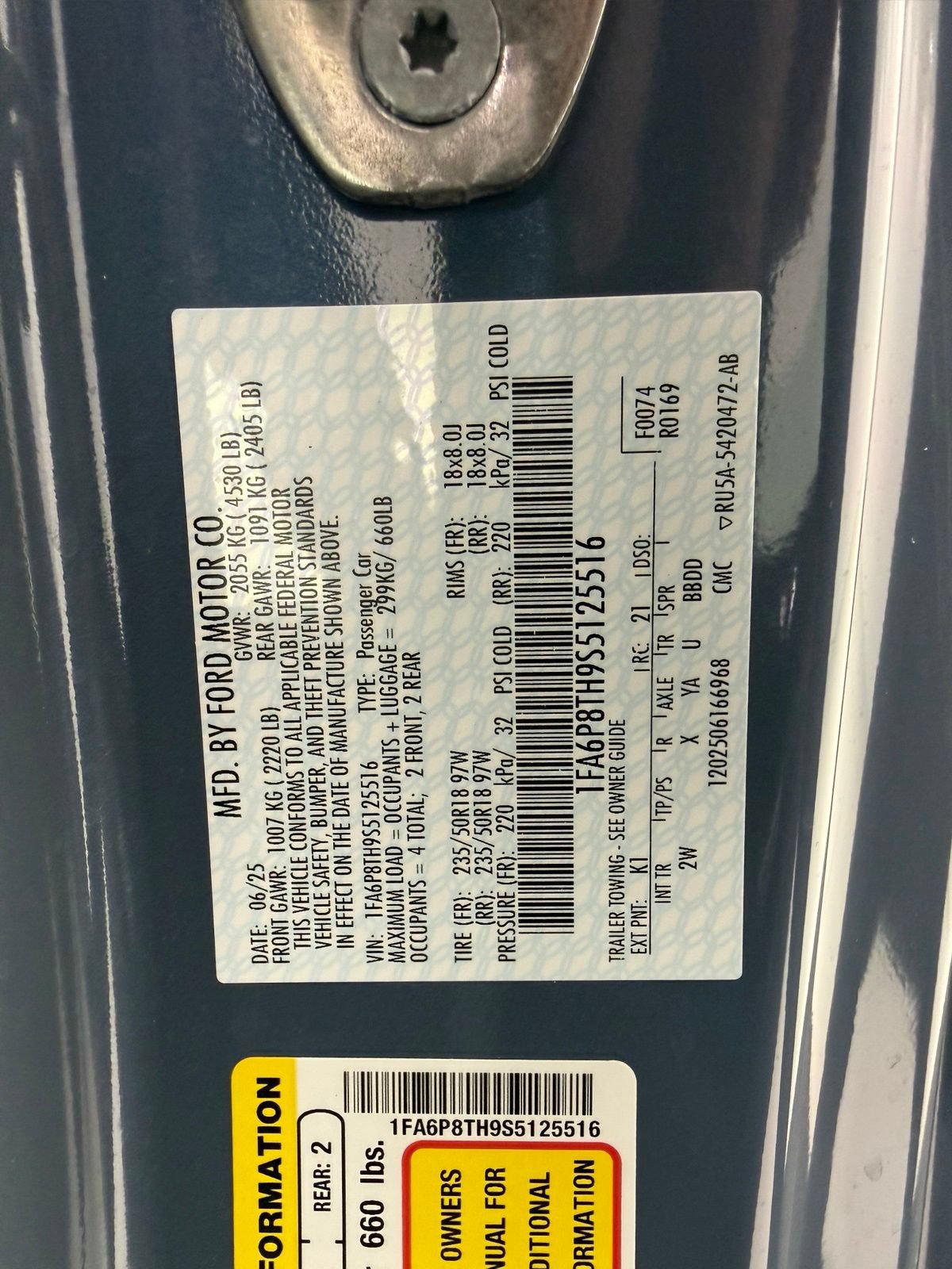 Used 2025 Ford Mustang Coupe RWD image 15