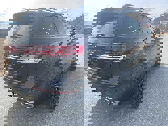 New 2026 Volkswagen Atlas SE image 3