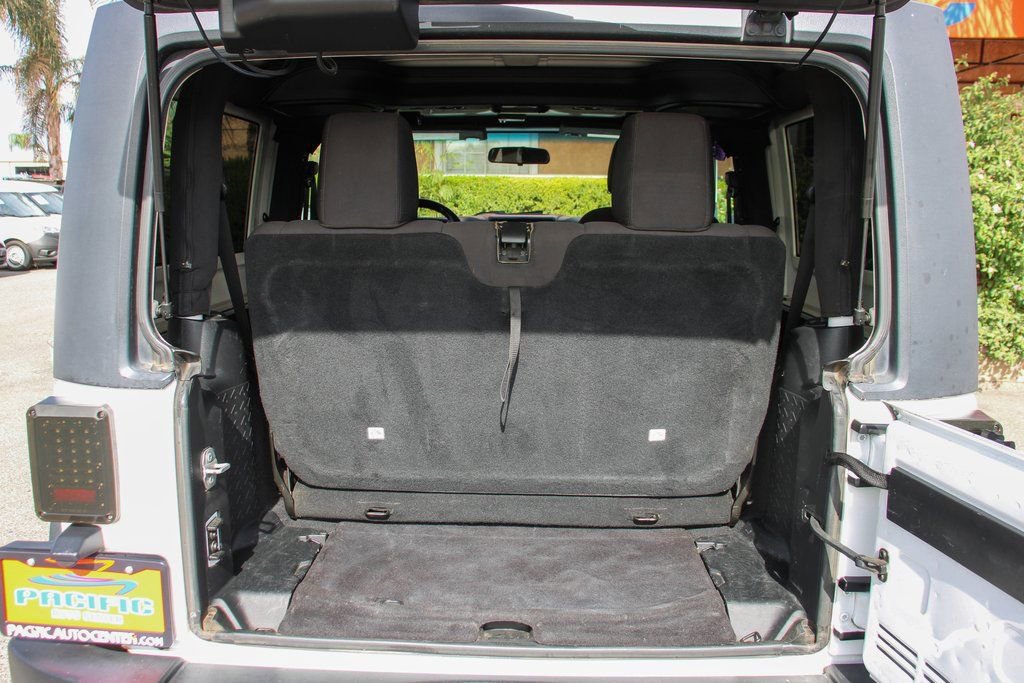 Used 2015 Jeep Wrangler Sport w/ Quick Order Package 24S image 8