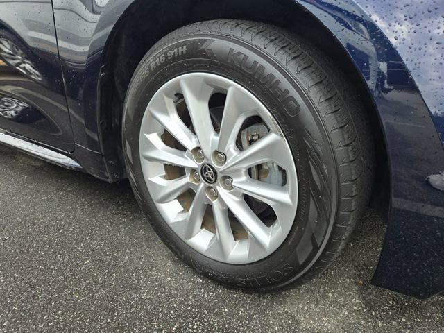 Used 2022 Toyota Corolla XLE FWD image 4