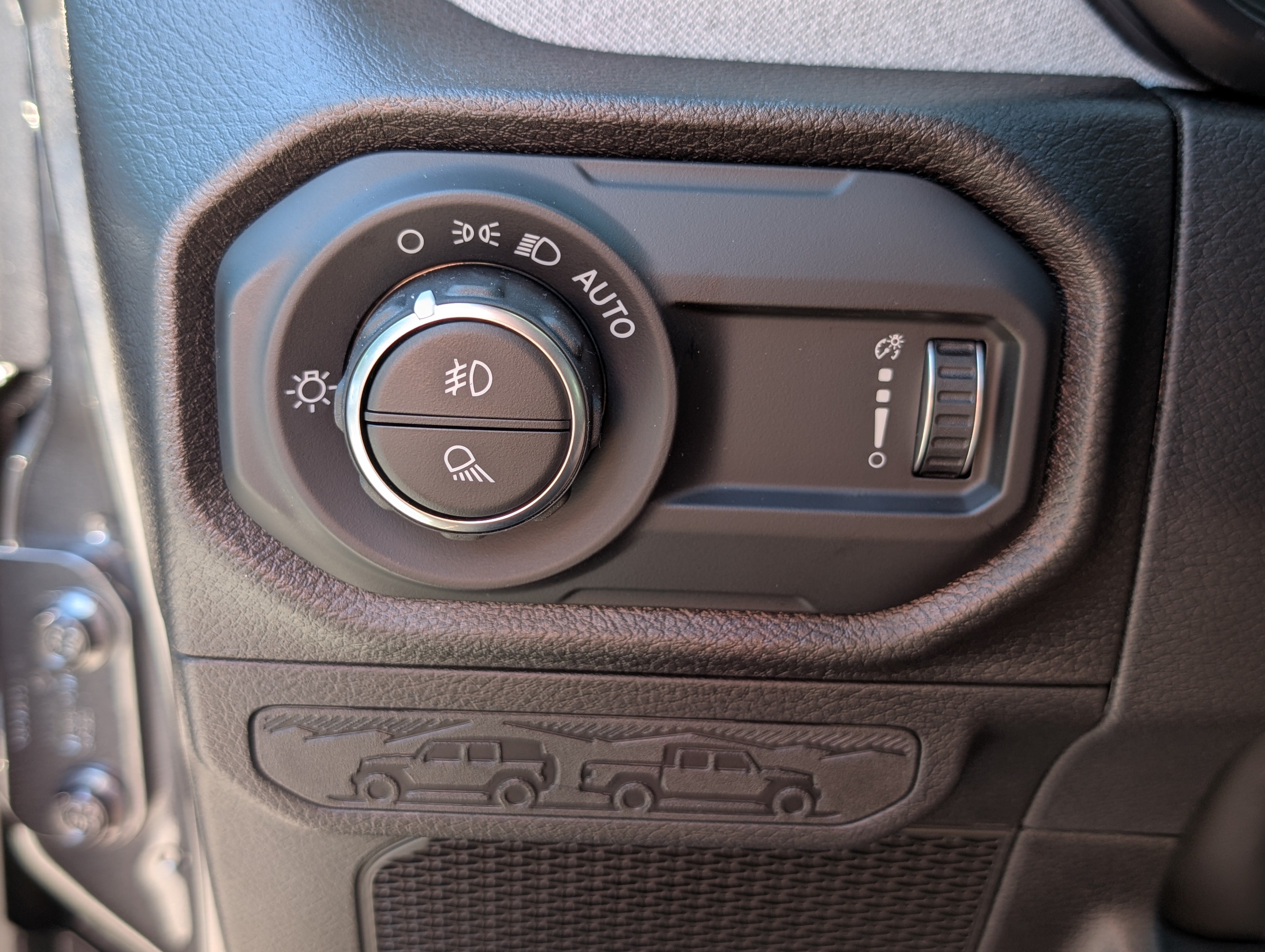 New 2026 Jeep Gladiator Sport AWD/4WD image 17