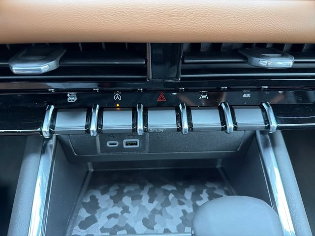 New 2026 GMC Canyon AT4 AWD/4WD image 14