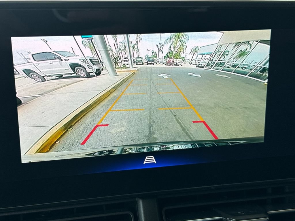Used 2024 Chevrolet Trax LT FWD image 20