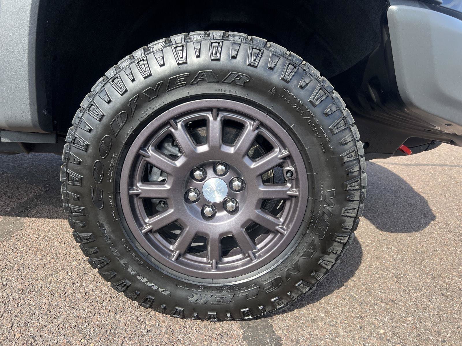 Used 2022 Chevrolet Colorado ZR2 w/ Colorado ZR2 Bison Edition AWD/4WD image 12
