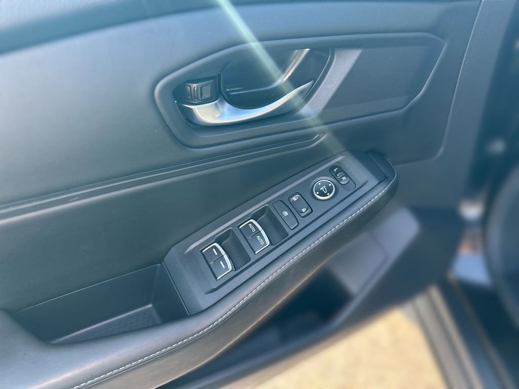 Used 2023 Honda Accord Sport image 16