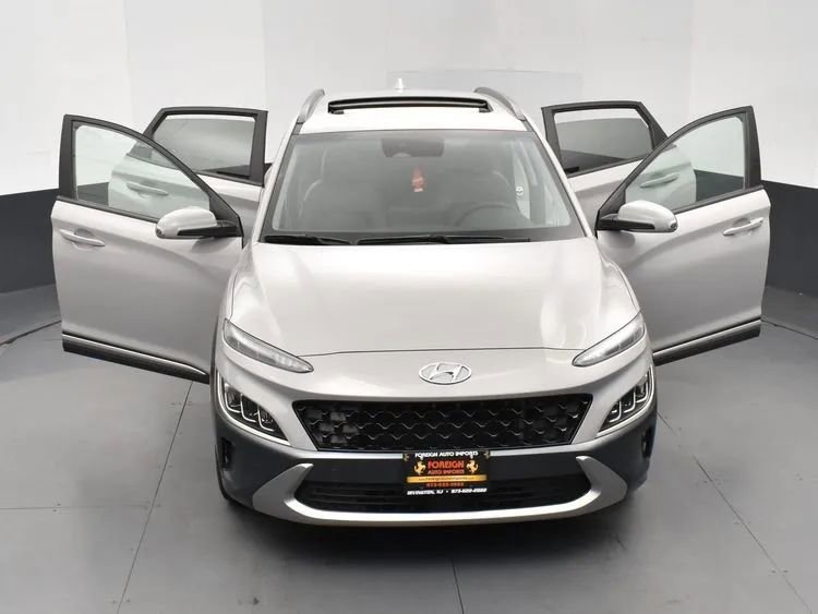 Used 2022 Hyundai Kona Limited w/ Cargo Package image 10