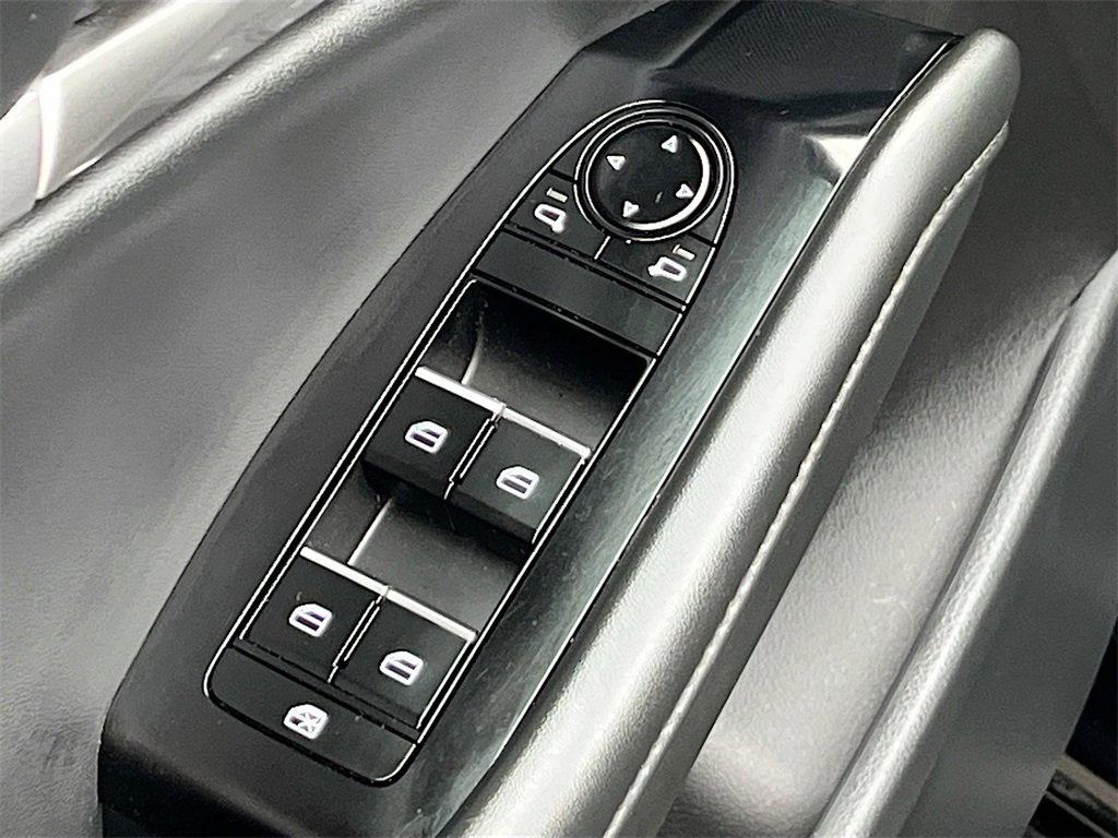 Used 2024 MAZDA MAZDA3 s image 18