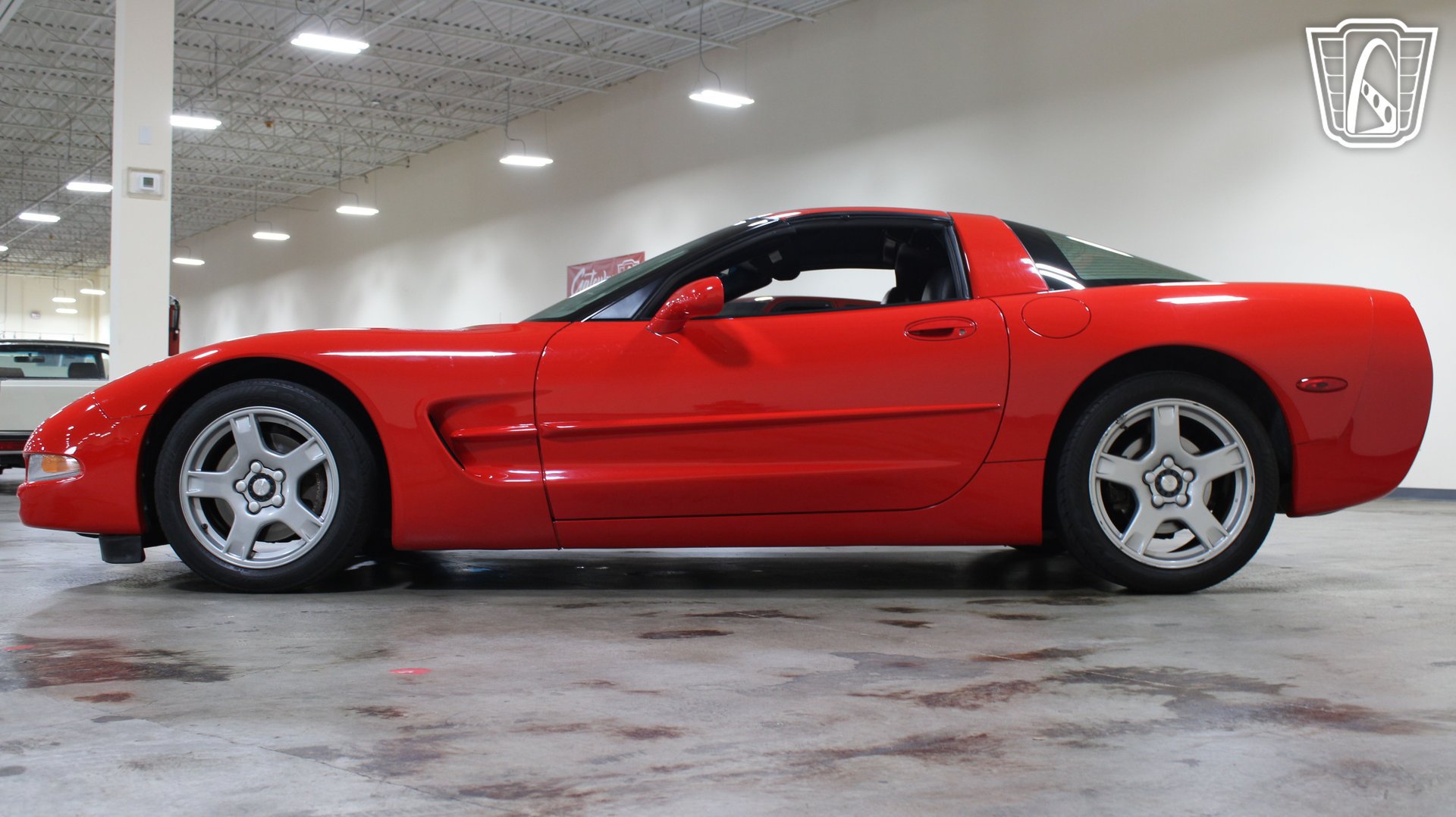 Used 1998 Chevrolet Corvette Coupe w/ Roof Pkg RWD image 4