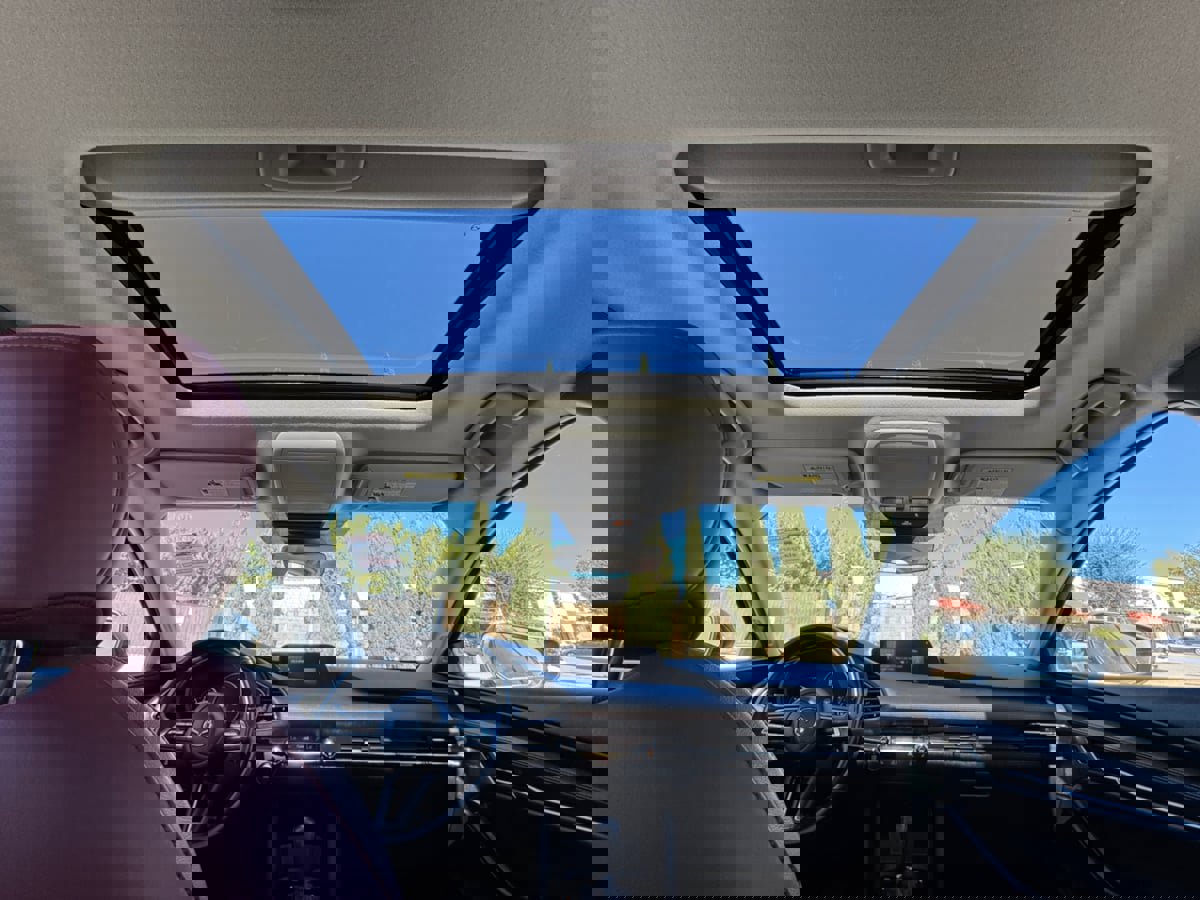 Used 2023 MAZDA MAZDA3 s image 16