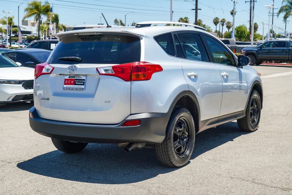 Used 2014 Toyota RAV4 LE FWD image 4