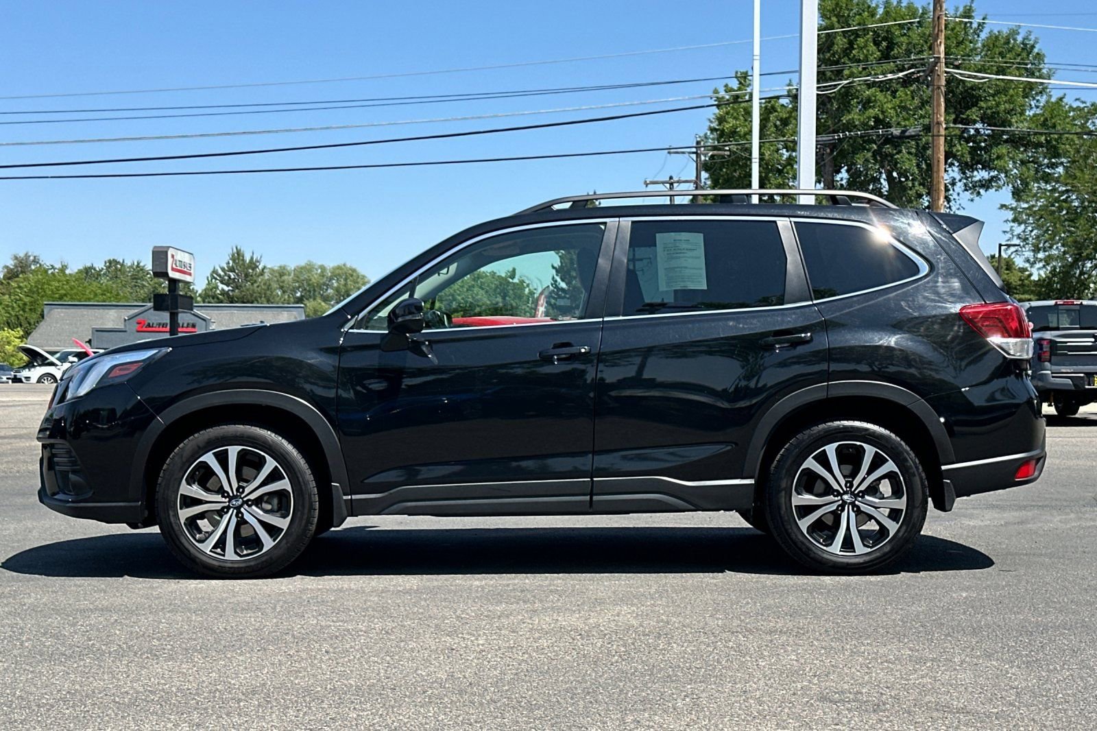 Used 2023 Subaru Forester Limited image 7