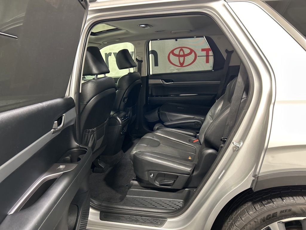 Used 2021 Hyundai Palisade SEL w/ Premium Package AWD/4WD image 19