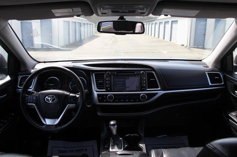 Used 2014 Toyota Highlander Limited FWD image 27
