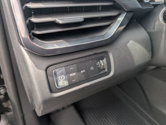 New 2026 GMC Acadia AT4 w/ Luxury Package AWD/4WD image 16