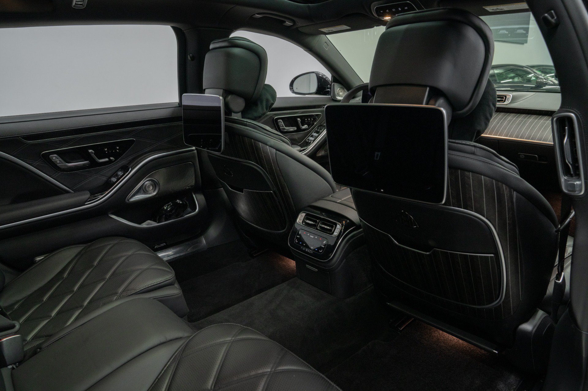 Used 2024 Mercedes-Benz Maybach S 680 4MATIC image 31