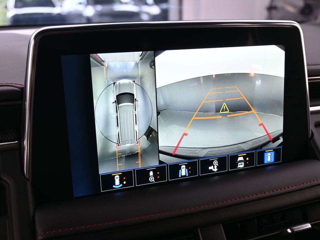 Used 2022 Chevrolet Tahoe RST w/ Luxury Package image 16