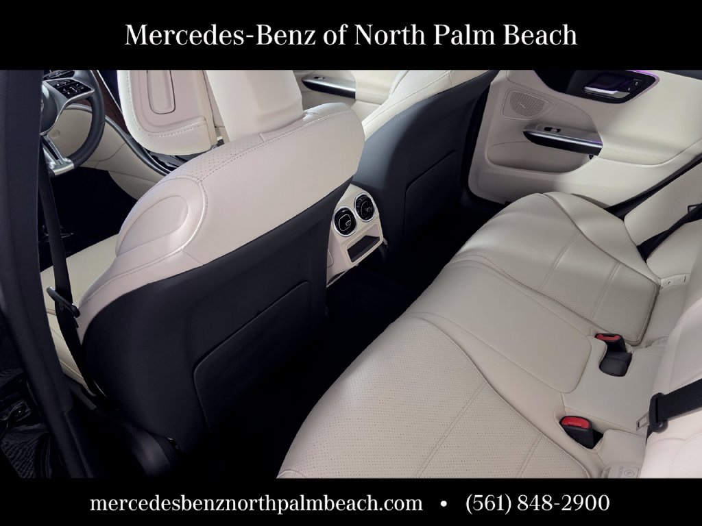 Certified 2023 Mercedes-Benz C 300 4MATIC Sedan image 16