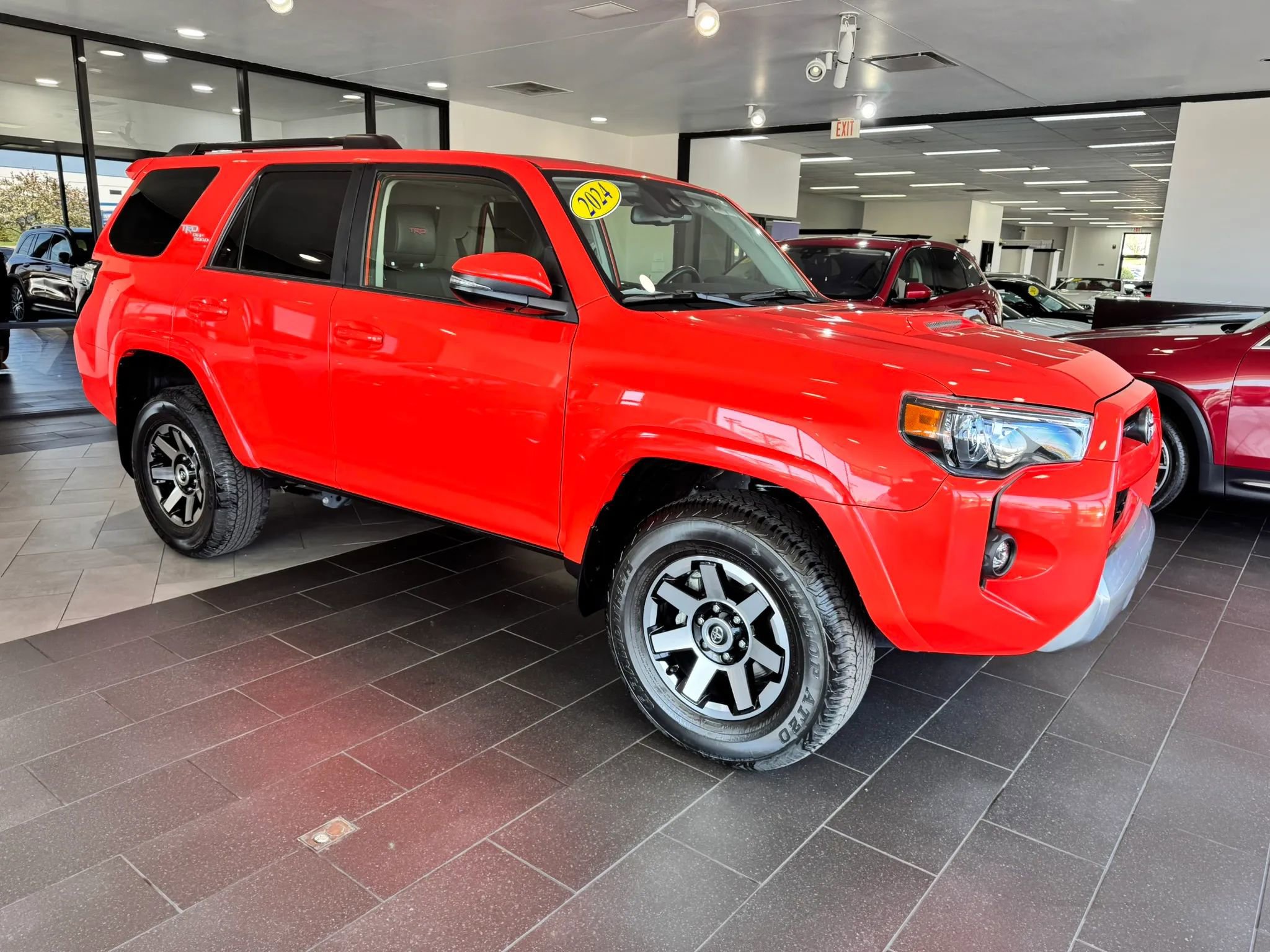 Used 2024 Toyota 4Runner TRD Off-Road Premium w/ Moonroof Package AWD/4WD image 6