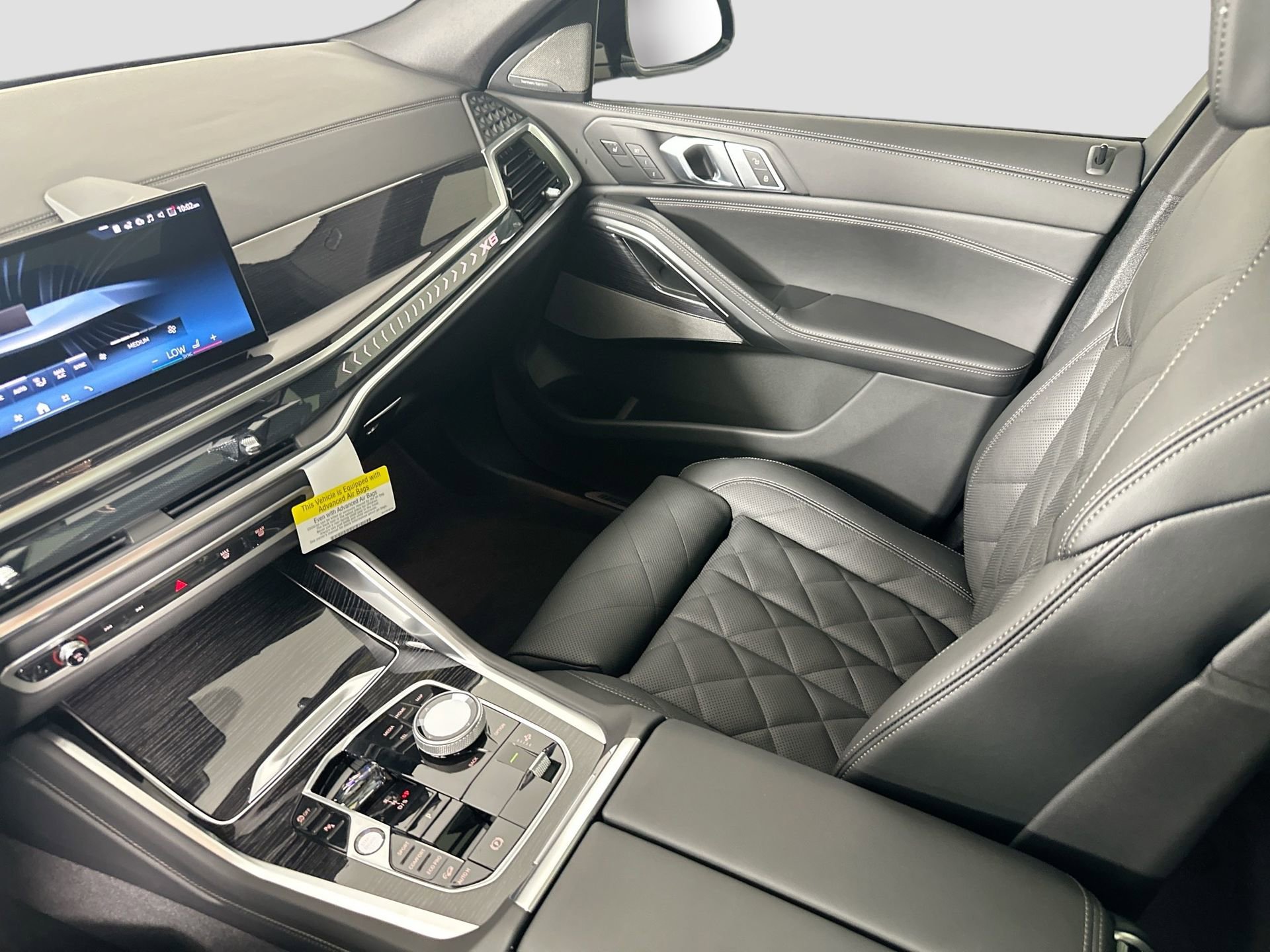 New 2026 BMW X6 xDrive40i w/ Executive Package image 24