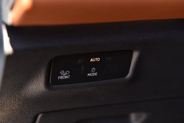 New 2026 Volkswagen Tiguan SEL R-Line AWD/4WD image 11
