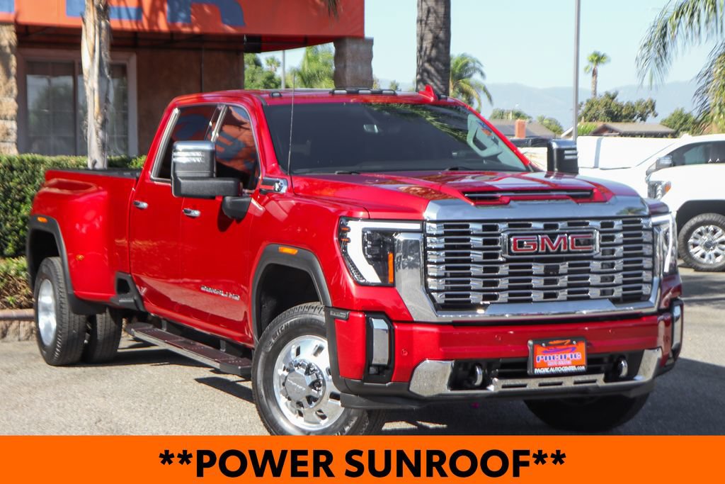 Used 2024 GMC Sierra 3500 Denali w/ Denali Reserve Package AWD/4WD image 2