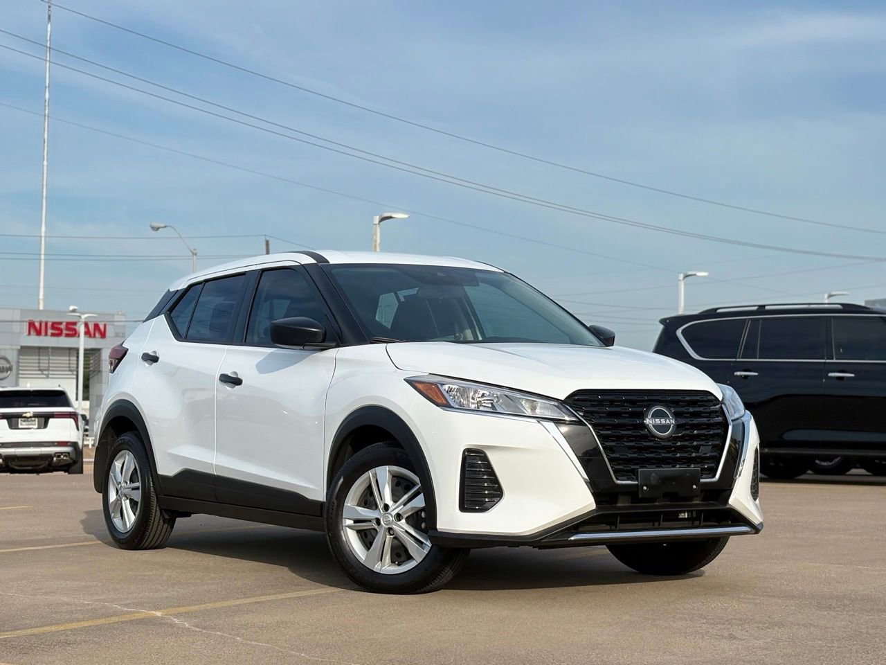 Certified 2025 Nissan Kicks Play S FWD image 2