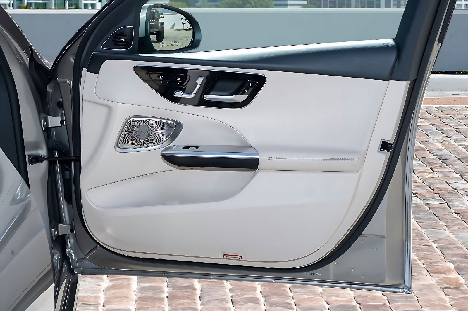 Used 2022 Mercedes-Benz C 300 4MATIC Sedan w/ Exclusive Trim Package image 14