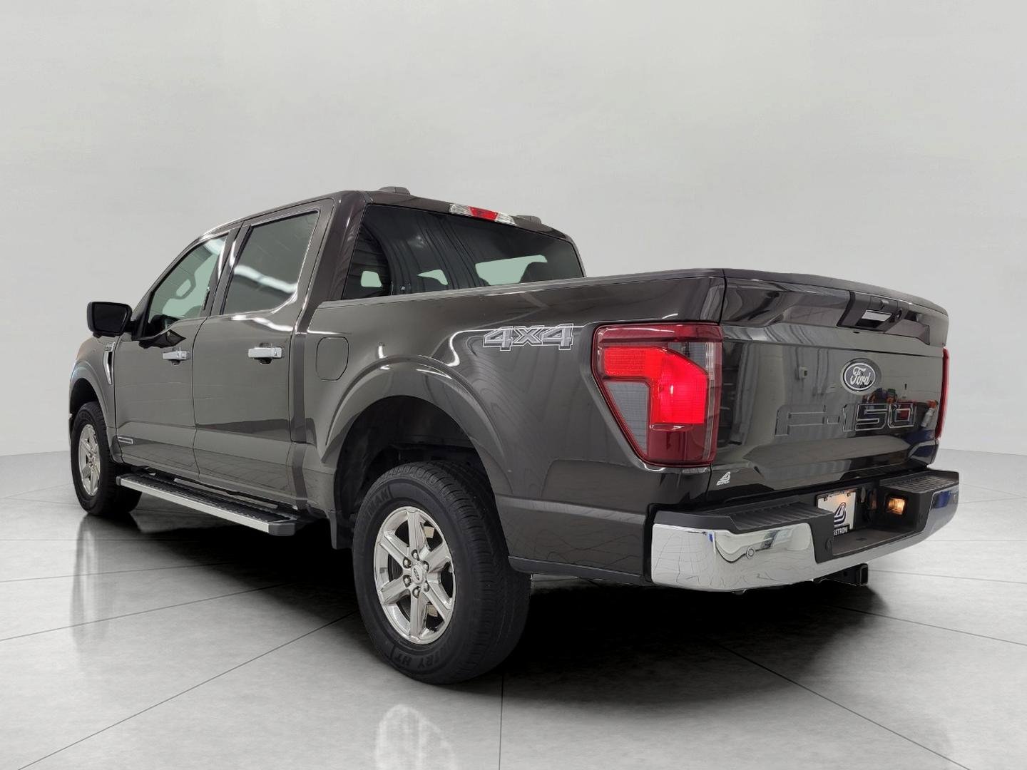 Used 2024 Ford F150 XLT w/ Mobile Office Package image 20