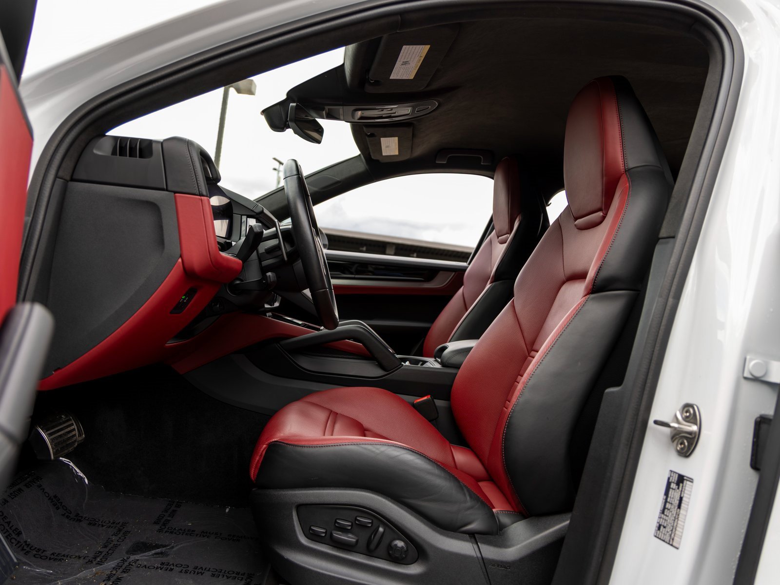 Certified 2024 Porsche Cayenne Turbo GT image 25