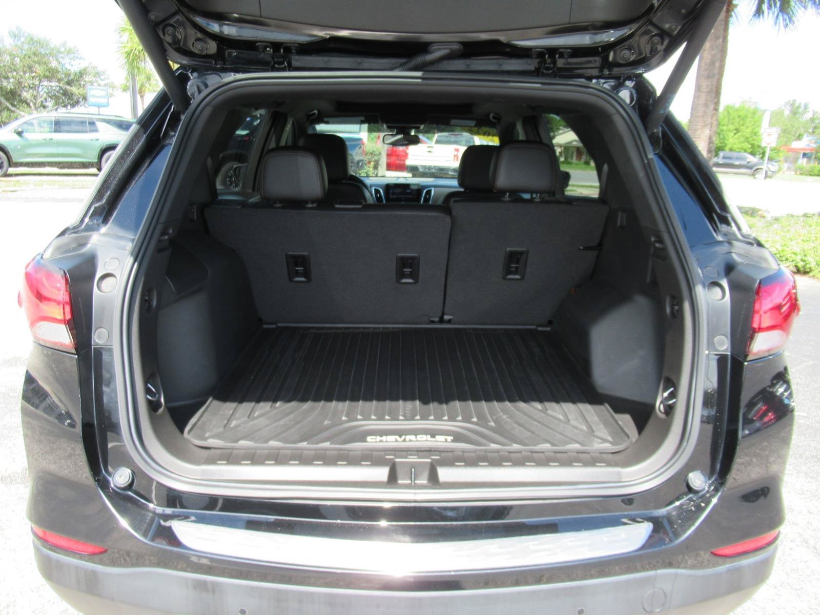 Used 2022 Chevrolet Equinox Premier AWD/4WD image 40
