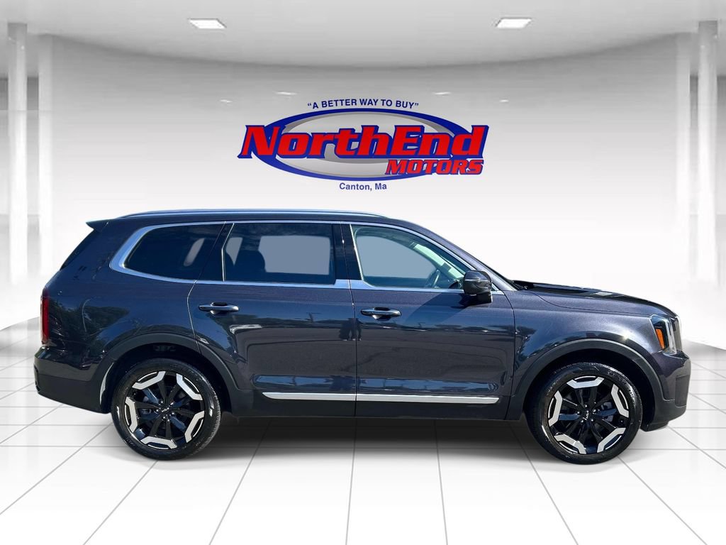 Used 2025 Kia Telluride S AWD/4WD image 2